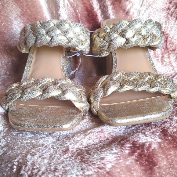 NWOT a • new day Gold Sandals Braided Puffy Straps Women's Sz 6 - Picture 2 of 8
